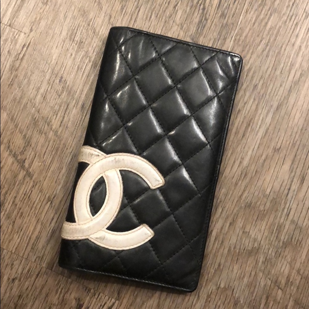 Chanel Wallet with Hot pink interior